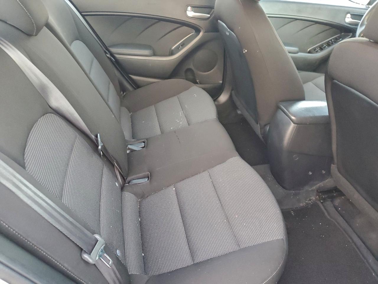 2017 KIA FORTE