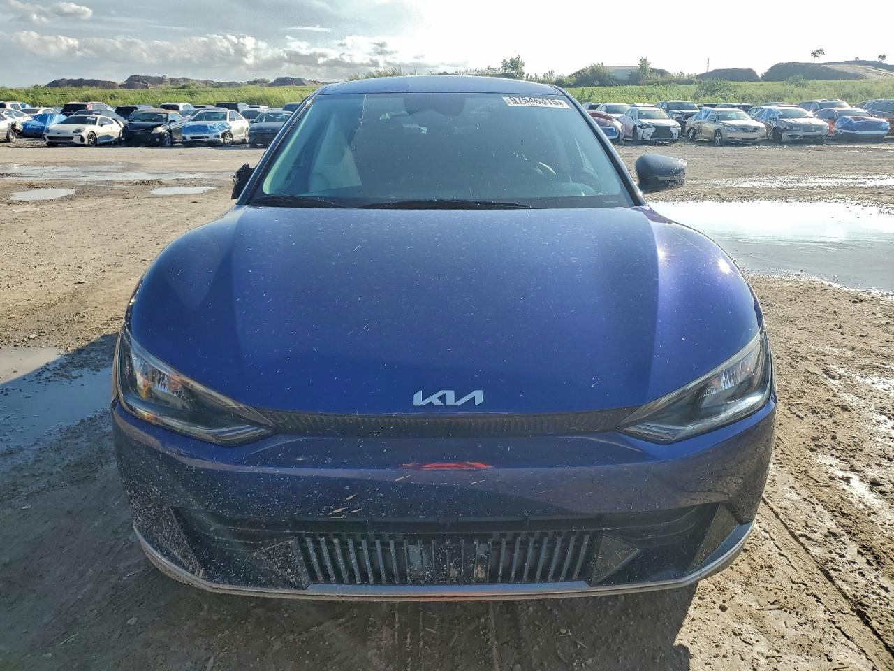 2023 KIA EV6