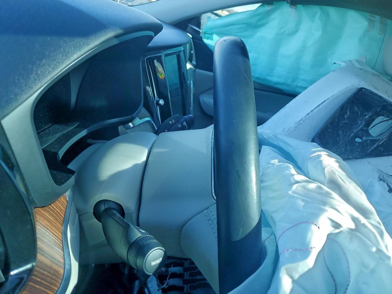 2021 VOLVO S60