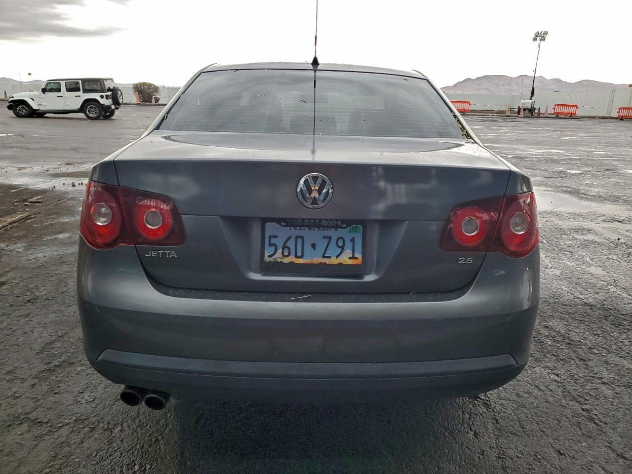 2010 VOLKSWAGEN JETTA