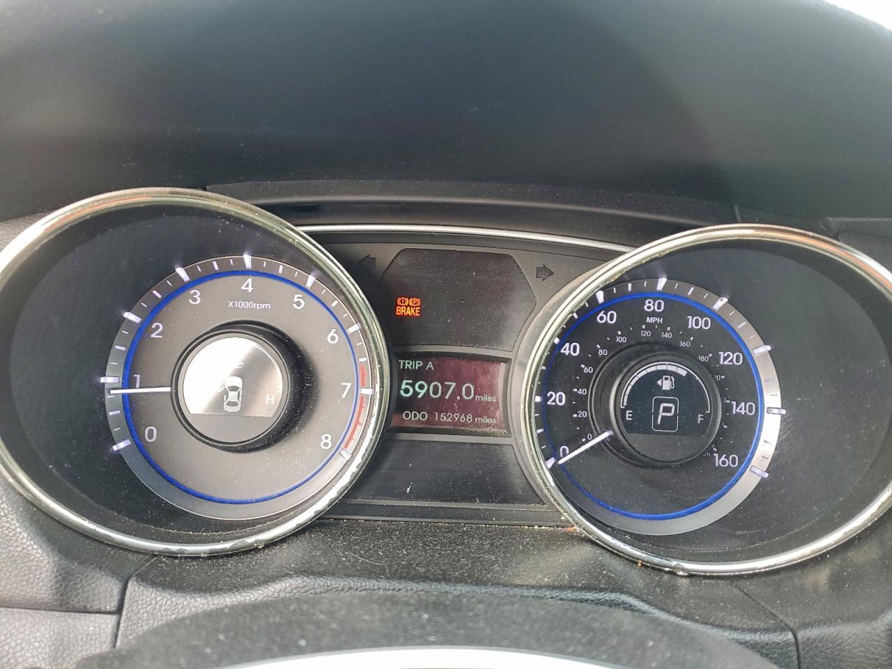 2011 HYUNDAI SONATA