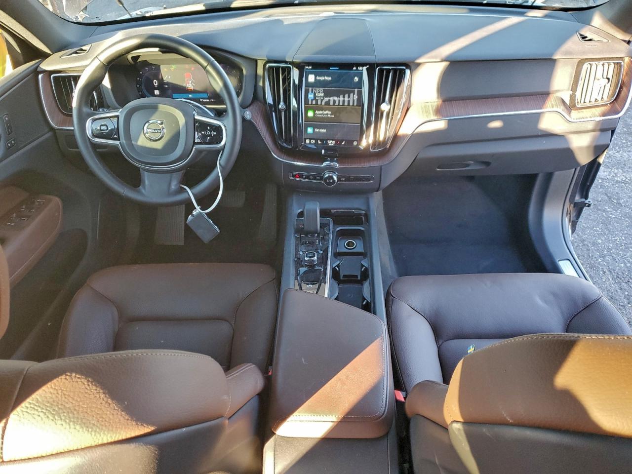 2024 VOLVO XC60
