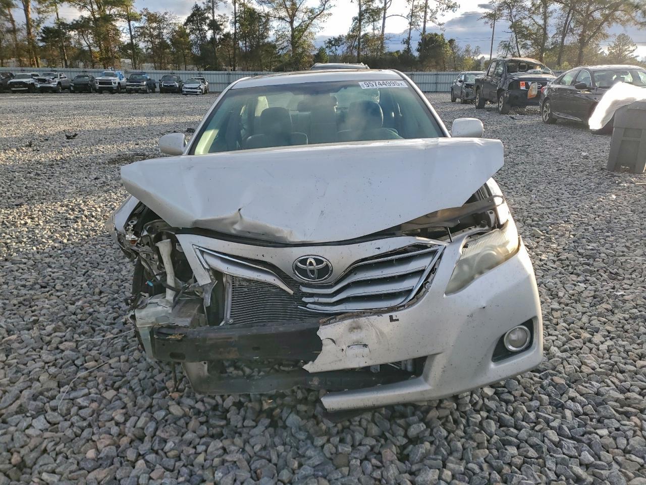 2010 TOYOTA CAMRY