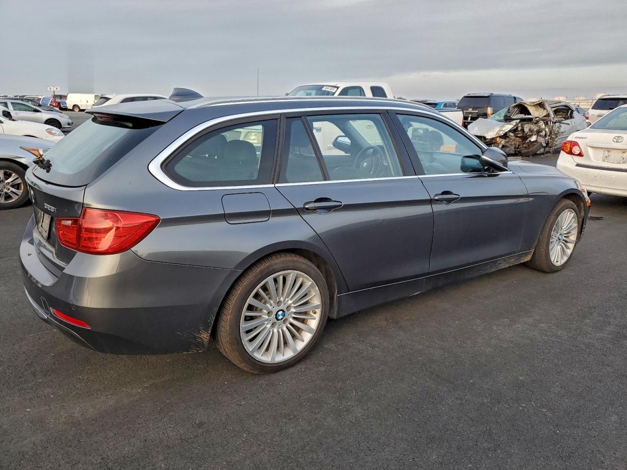 2014 BMW 3 SERIES