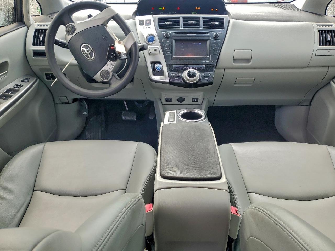 2012 TOYOTA PRIUS V