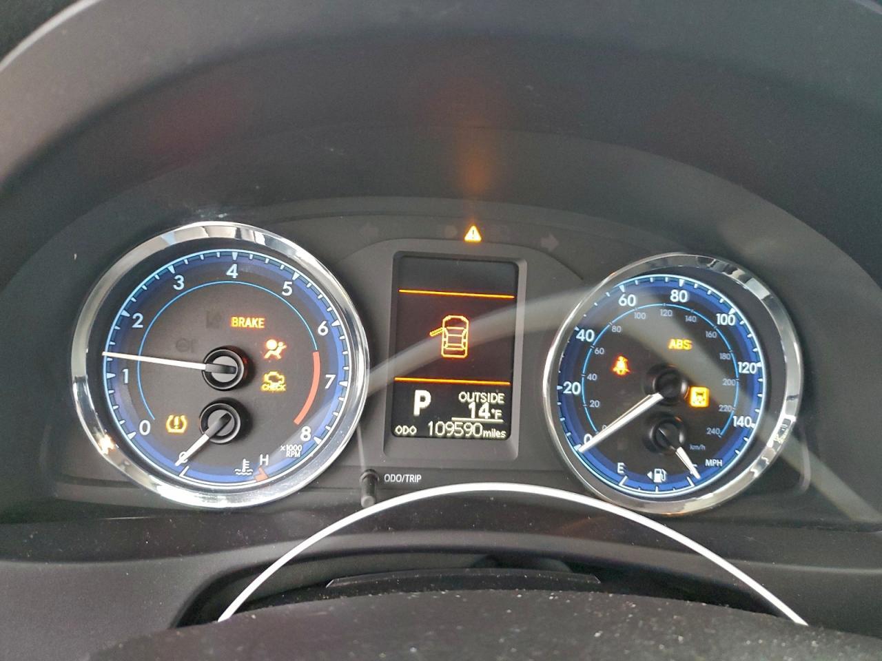 2017 TOYOTA COROLLA