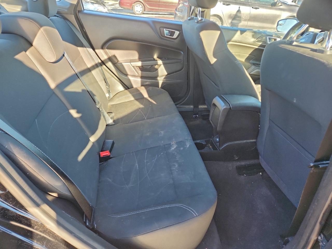 2016 FORD Fiesta