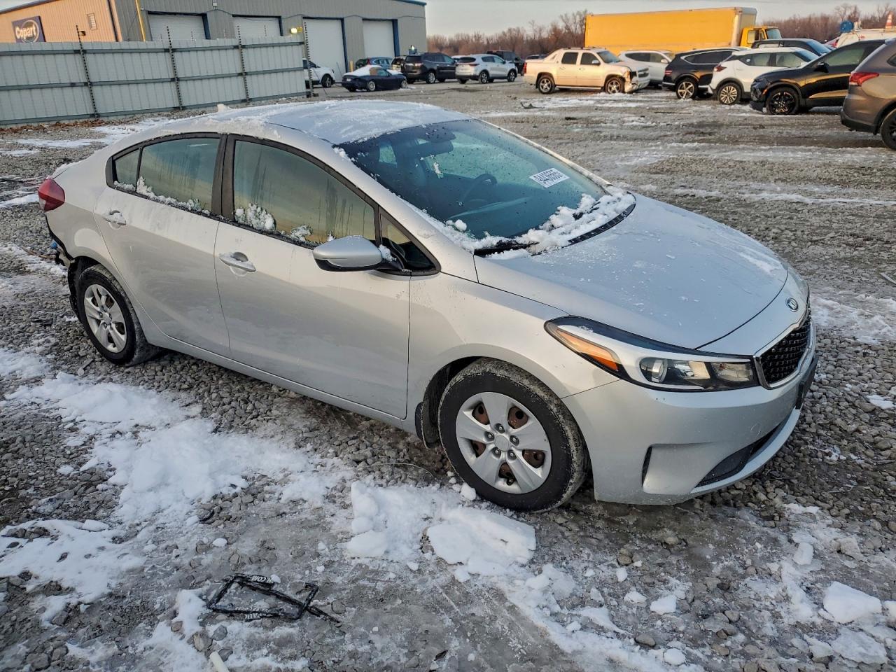 2017 KIA FORTE