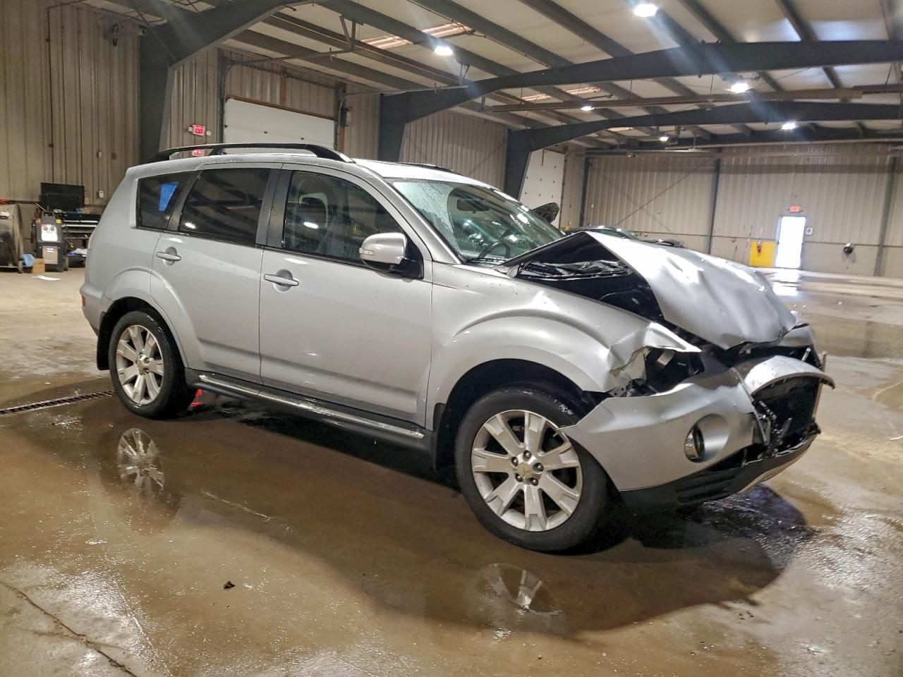 2011 MITSUBISHI outlander
