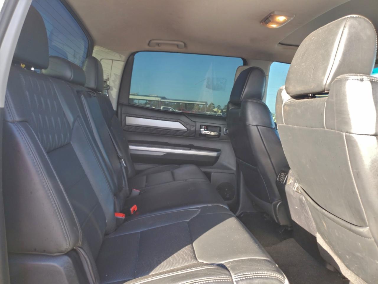 2017 TOYOTA TUNDRA