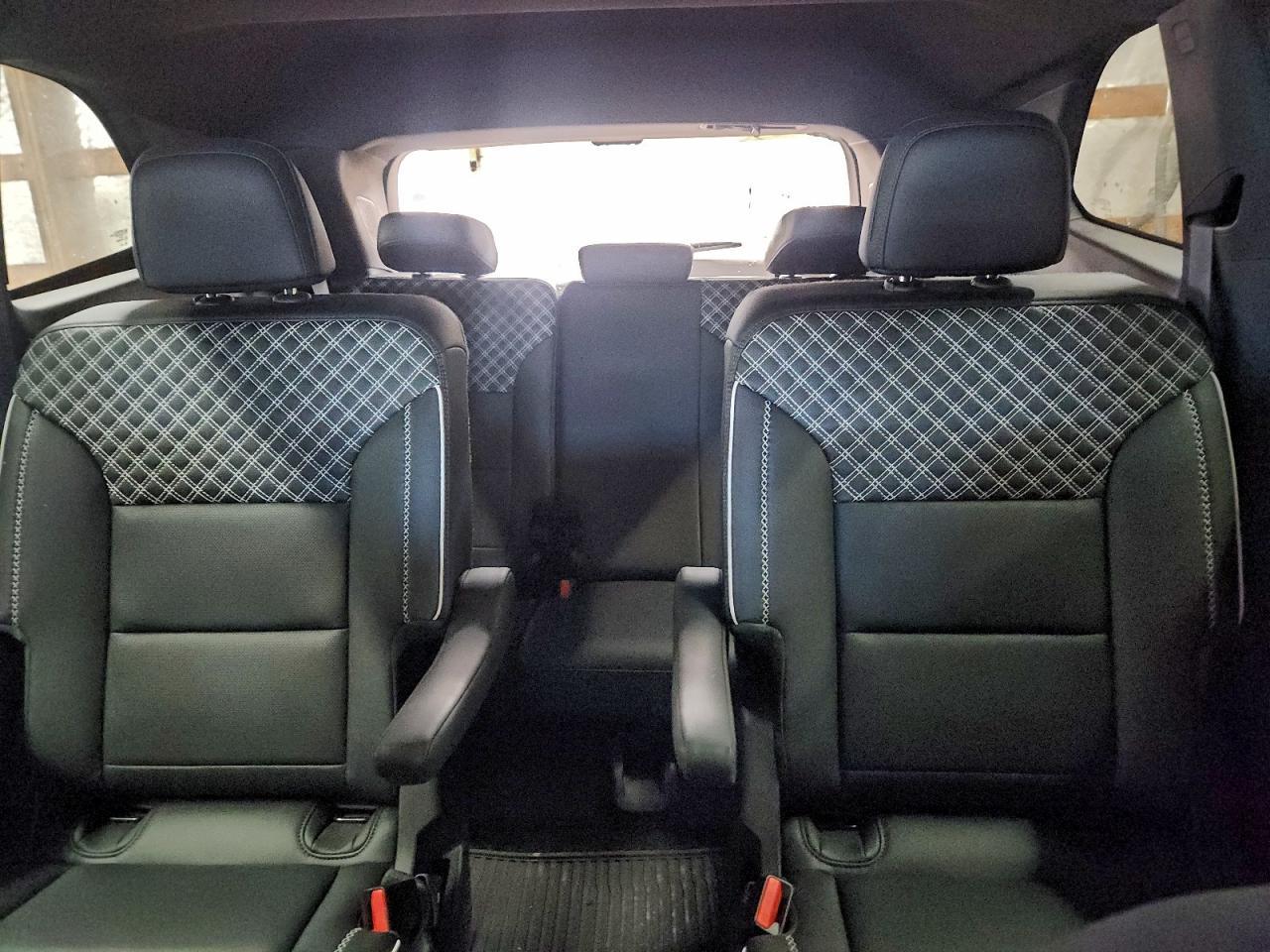 2024 GMC ACADIA