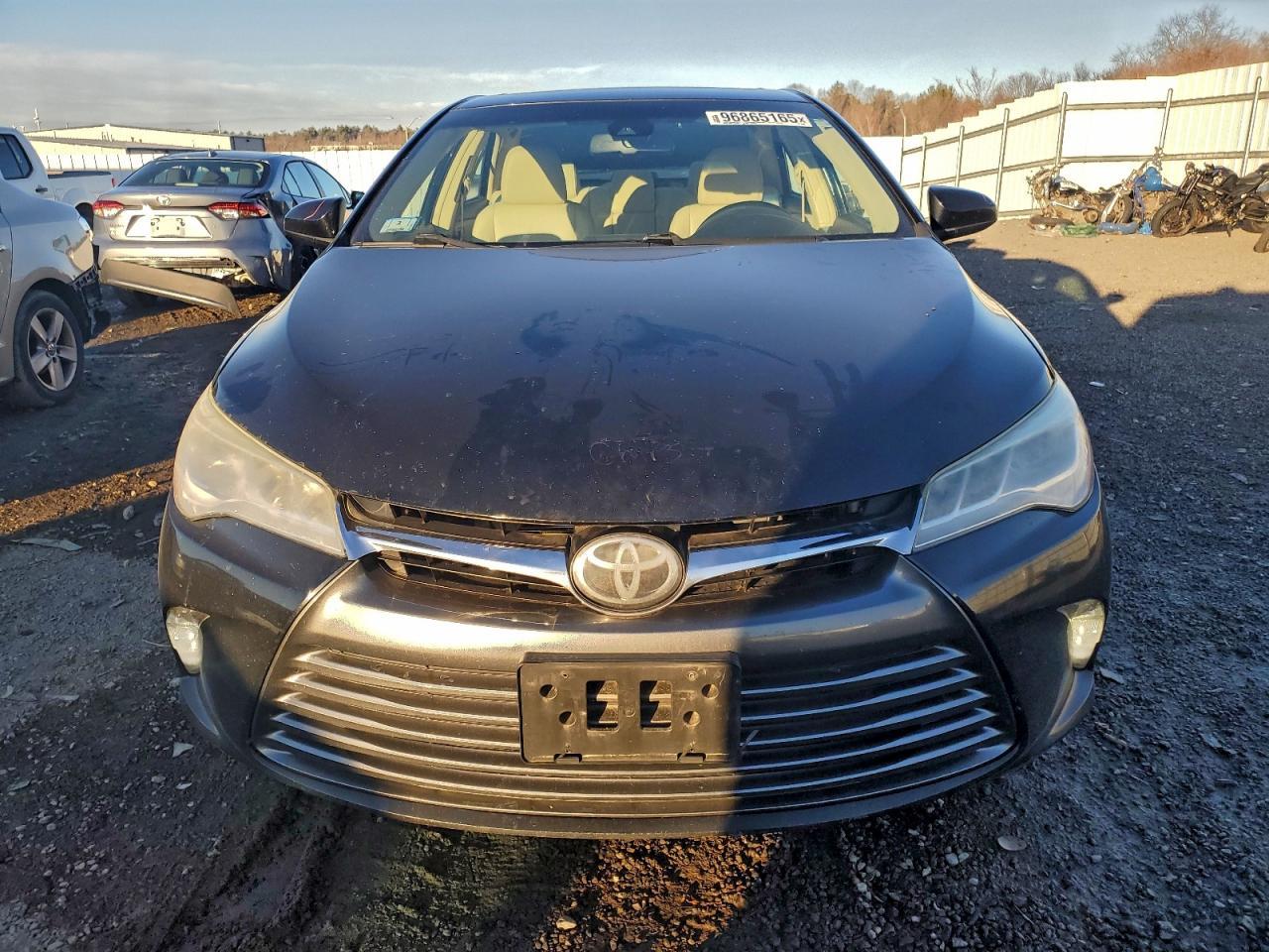 2016 TOYOTA CAMRY