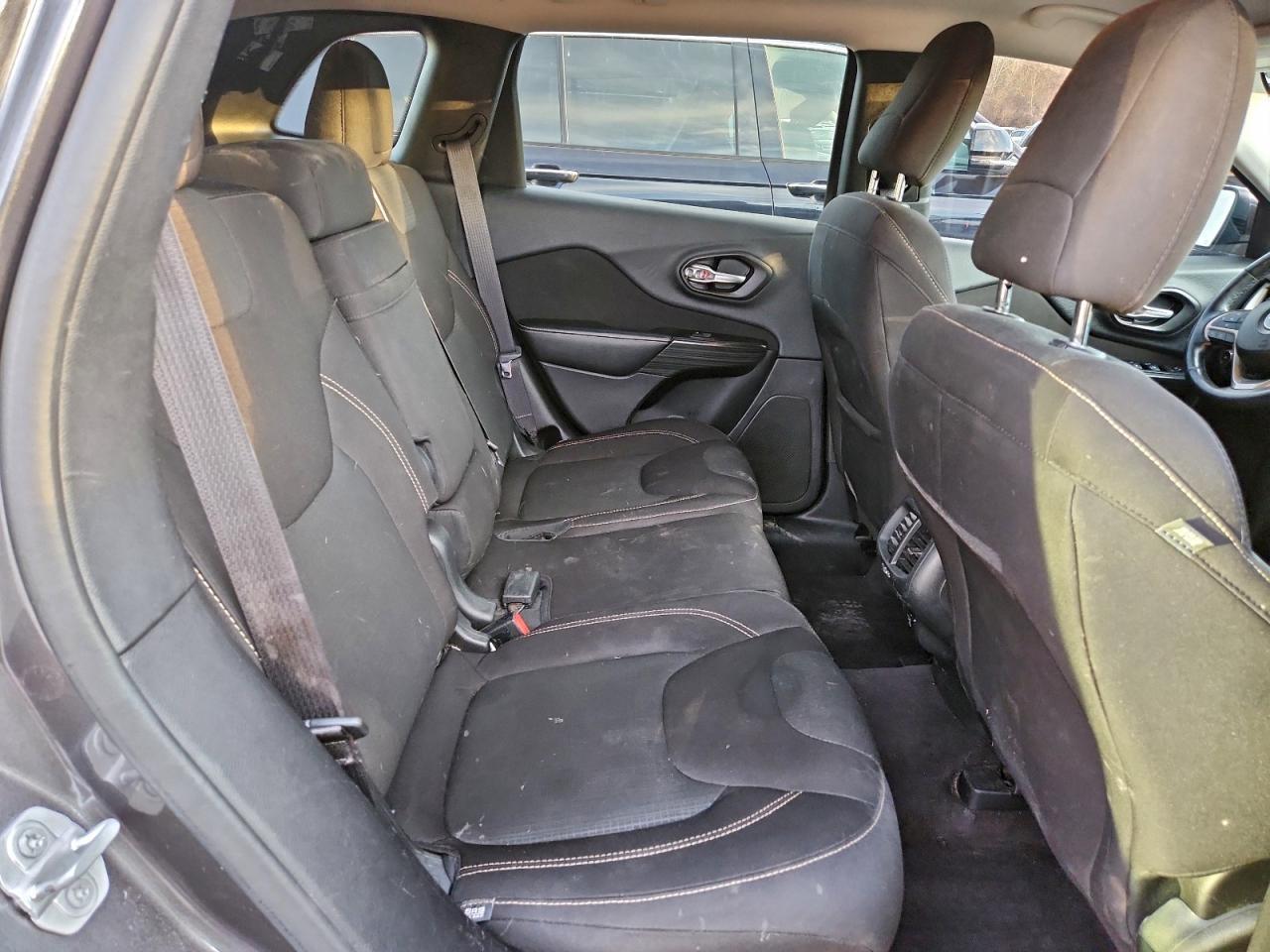 2016 JEEP CHEROKEE