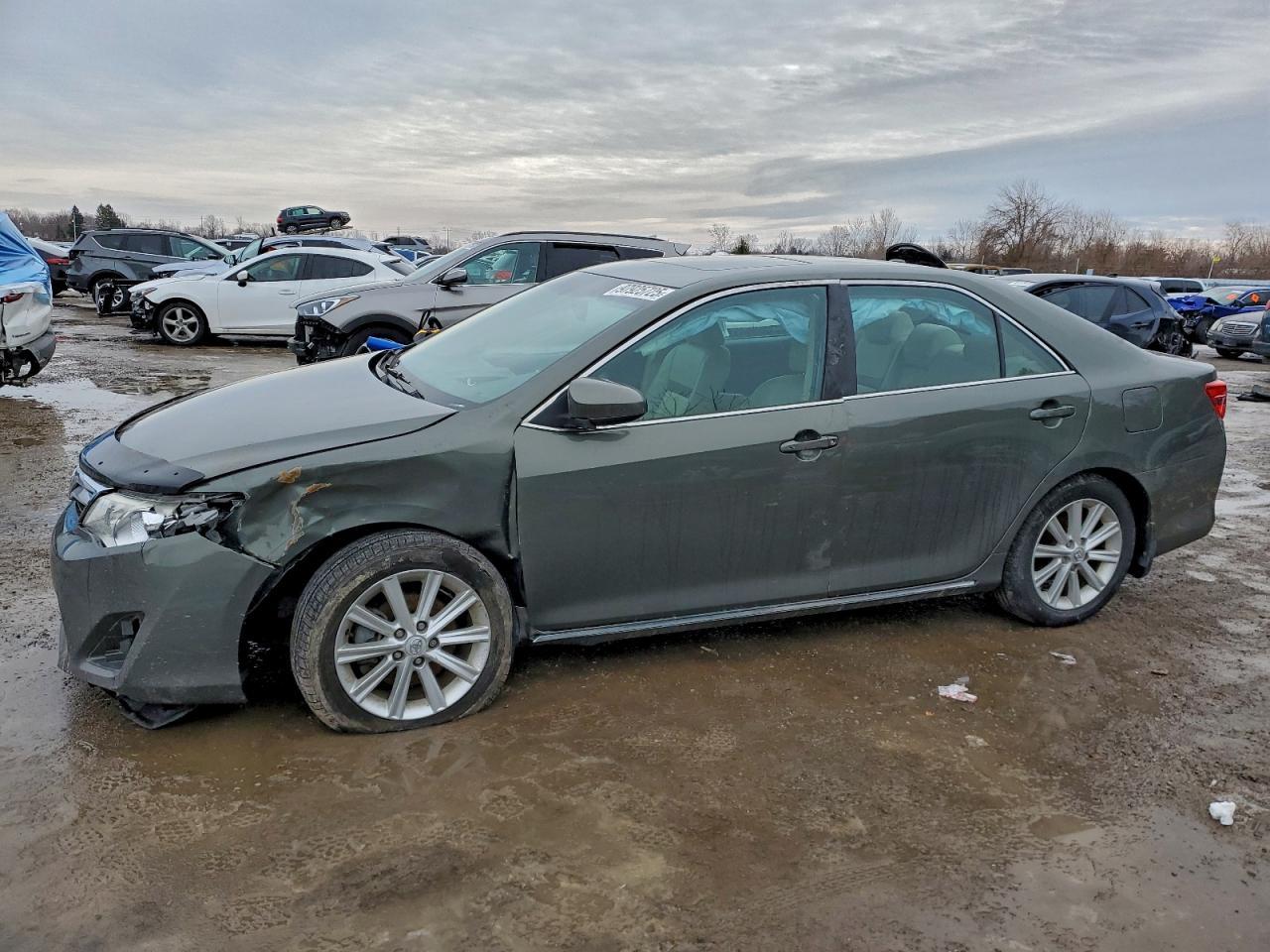 2014 TOYOTA CAMRY