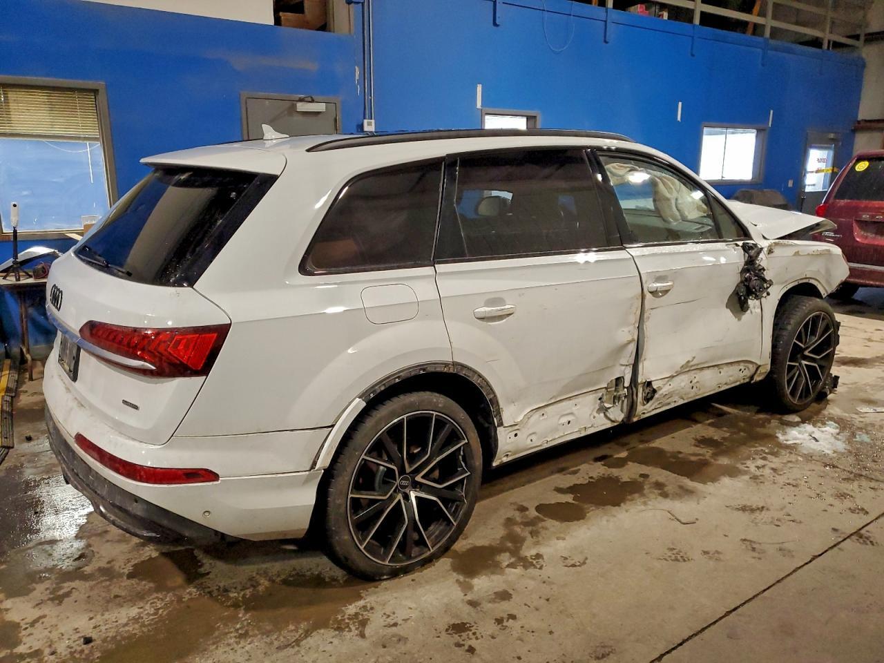 2021 AUDI Q7