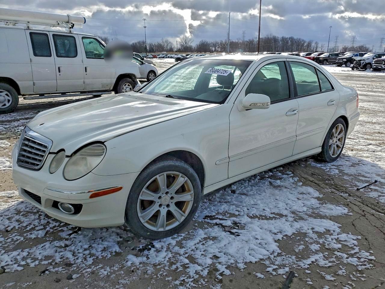 2009 MERCEDES-BENZ E-Class