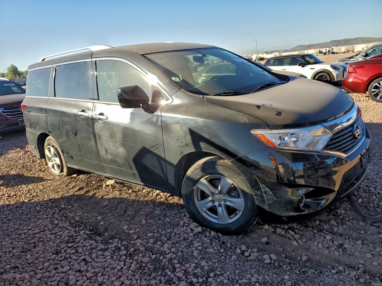 2017 NISSAN Quest