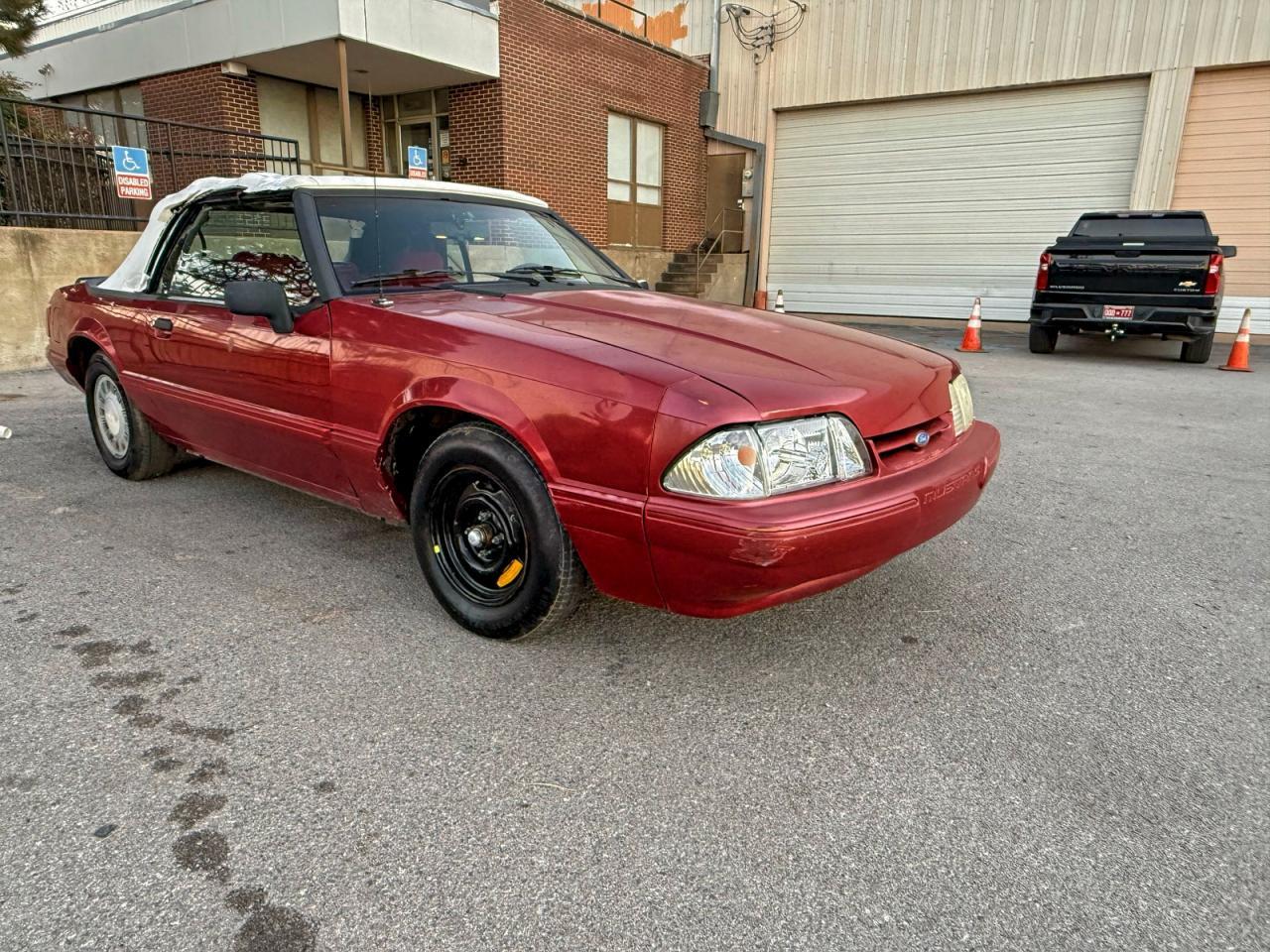 1992 FORD MUSTANG