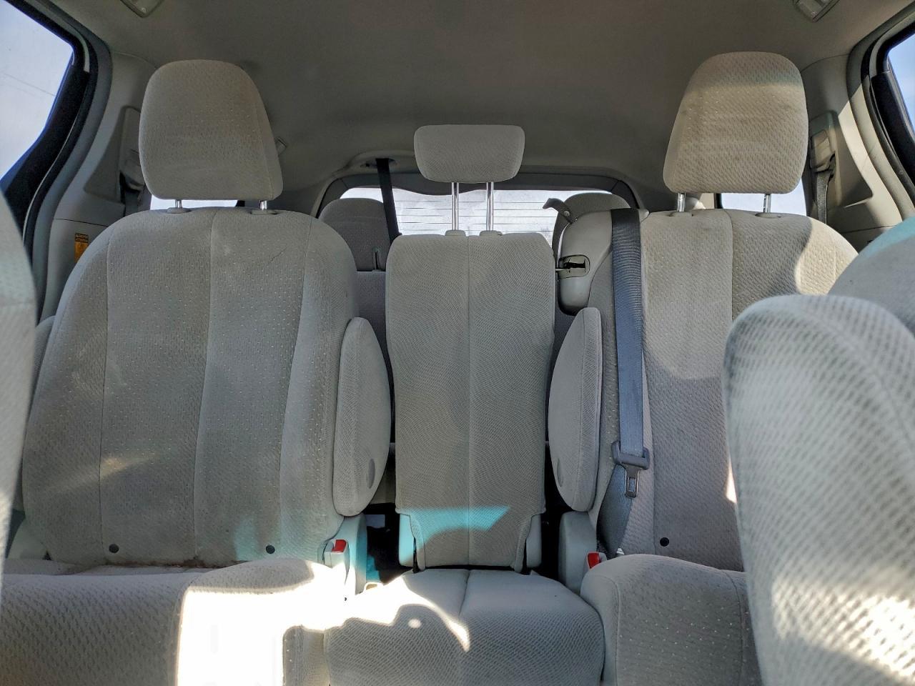 2014 TOYOTA SIENNA