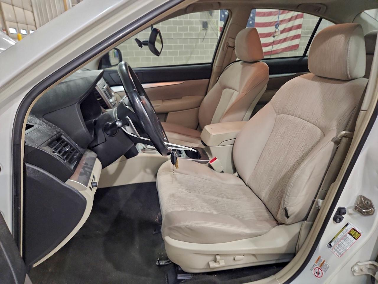 2014 SUBARU Legacy