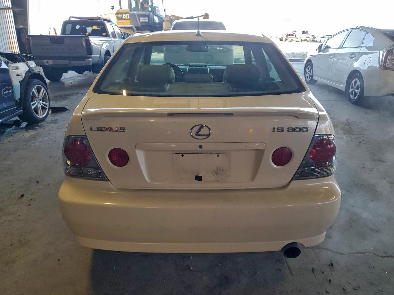 2004 LEXUS IS 300
