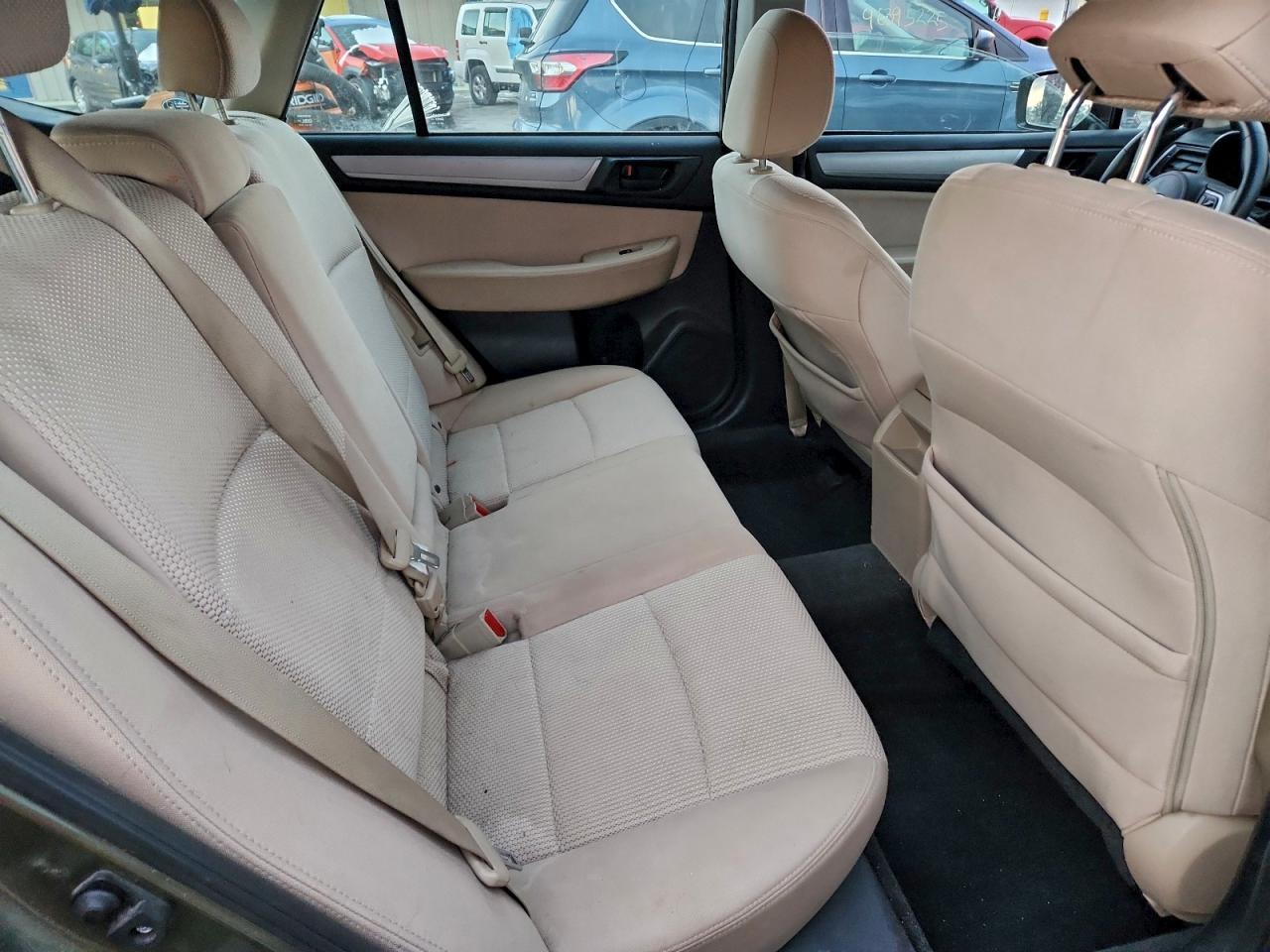 2015 SUBARU Outback