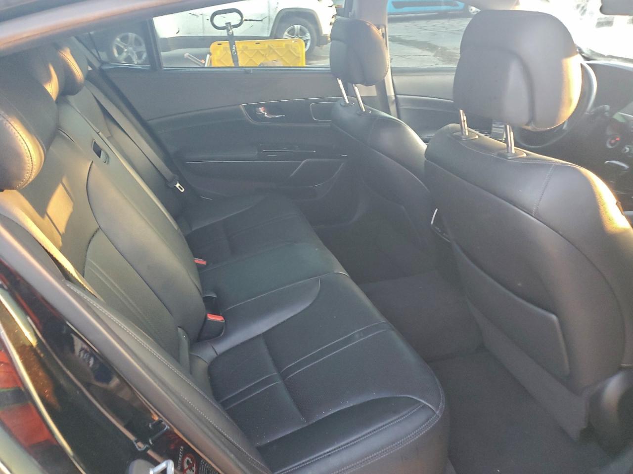 2017 KIA K900