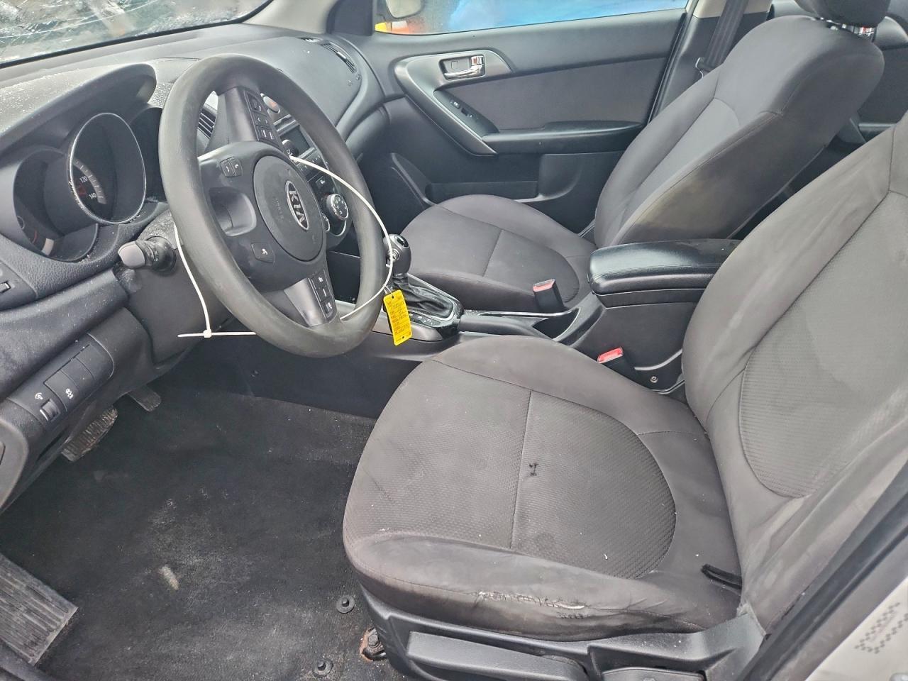2013 KIA FORTE