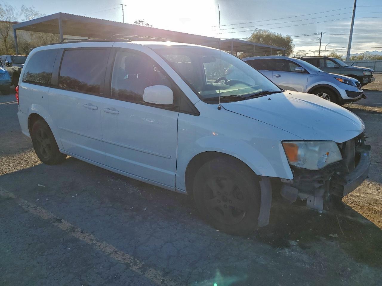 2013 DODGE GRAND CARAVAN