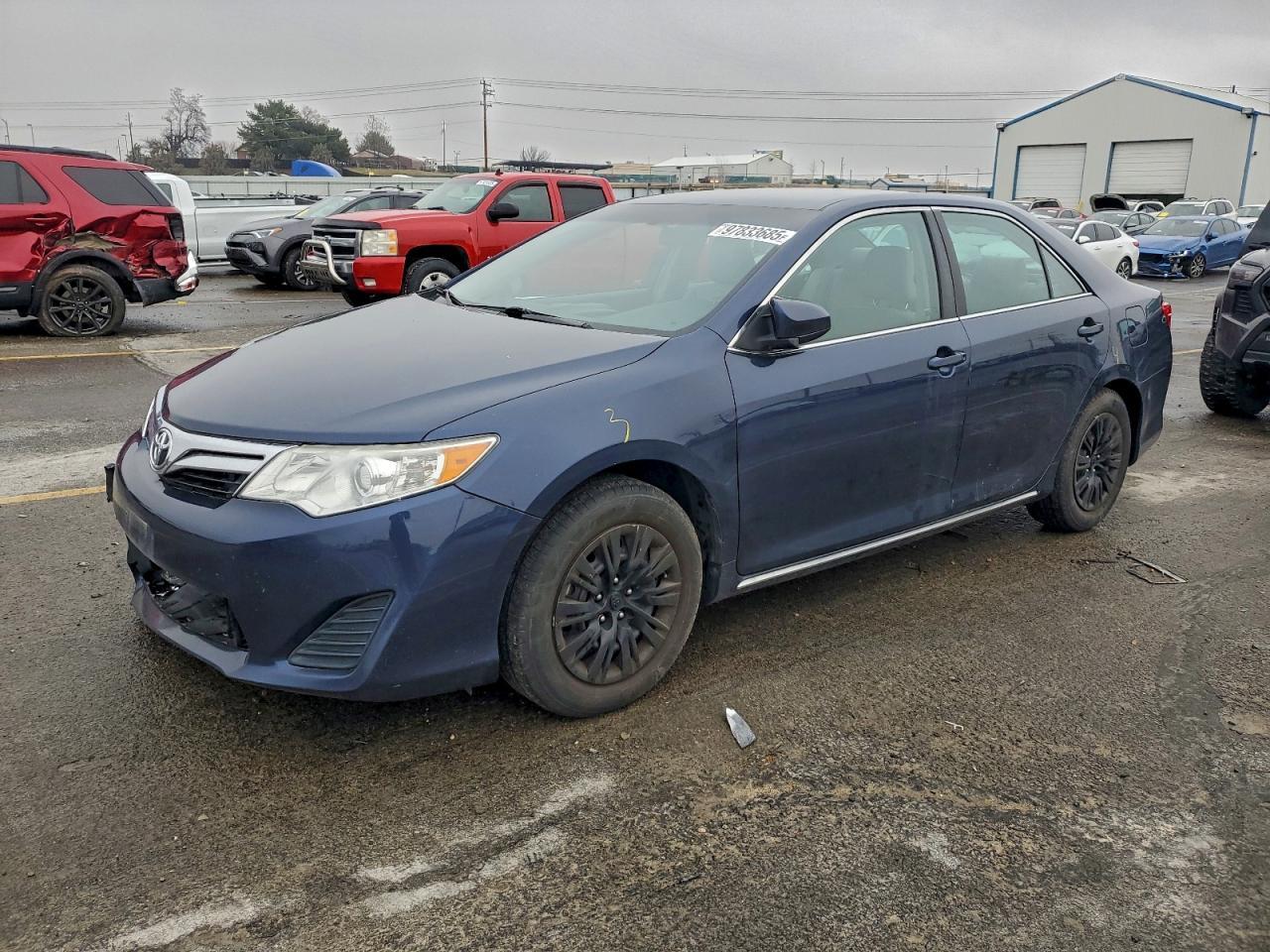 2014 TOYOTA CAMRY