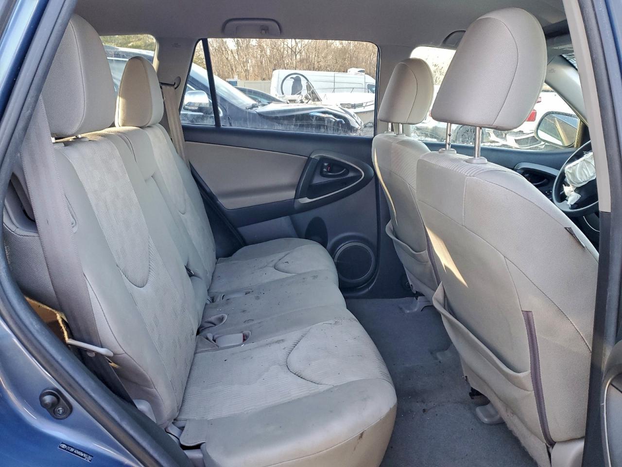 2011 TOYOTA RAV4
