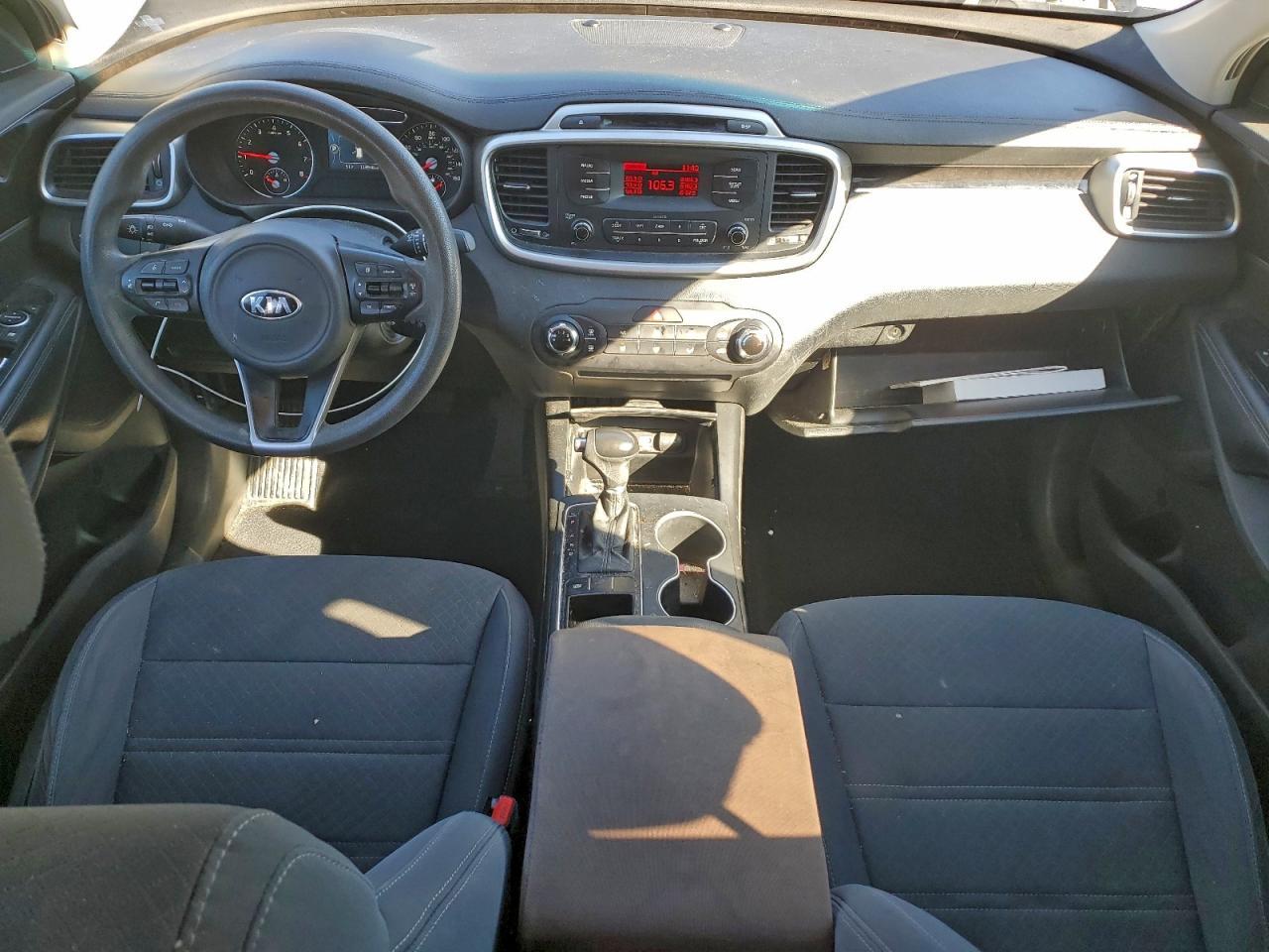 2017 KIA SORENTO