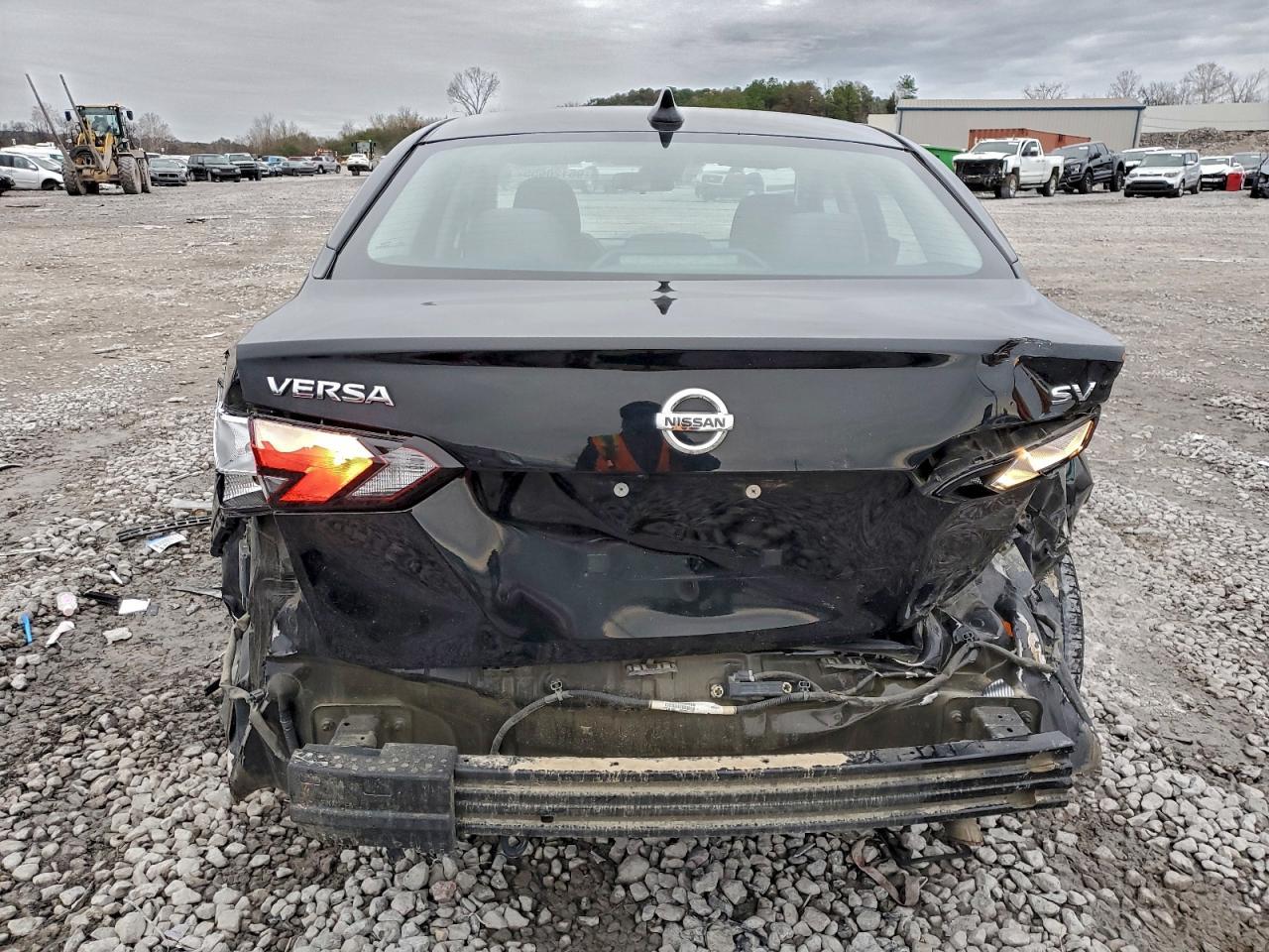 2021 NISSAN VERSA