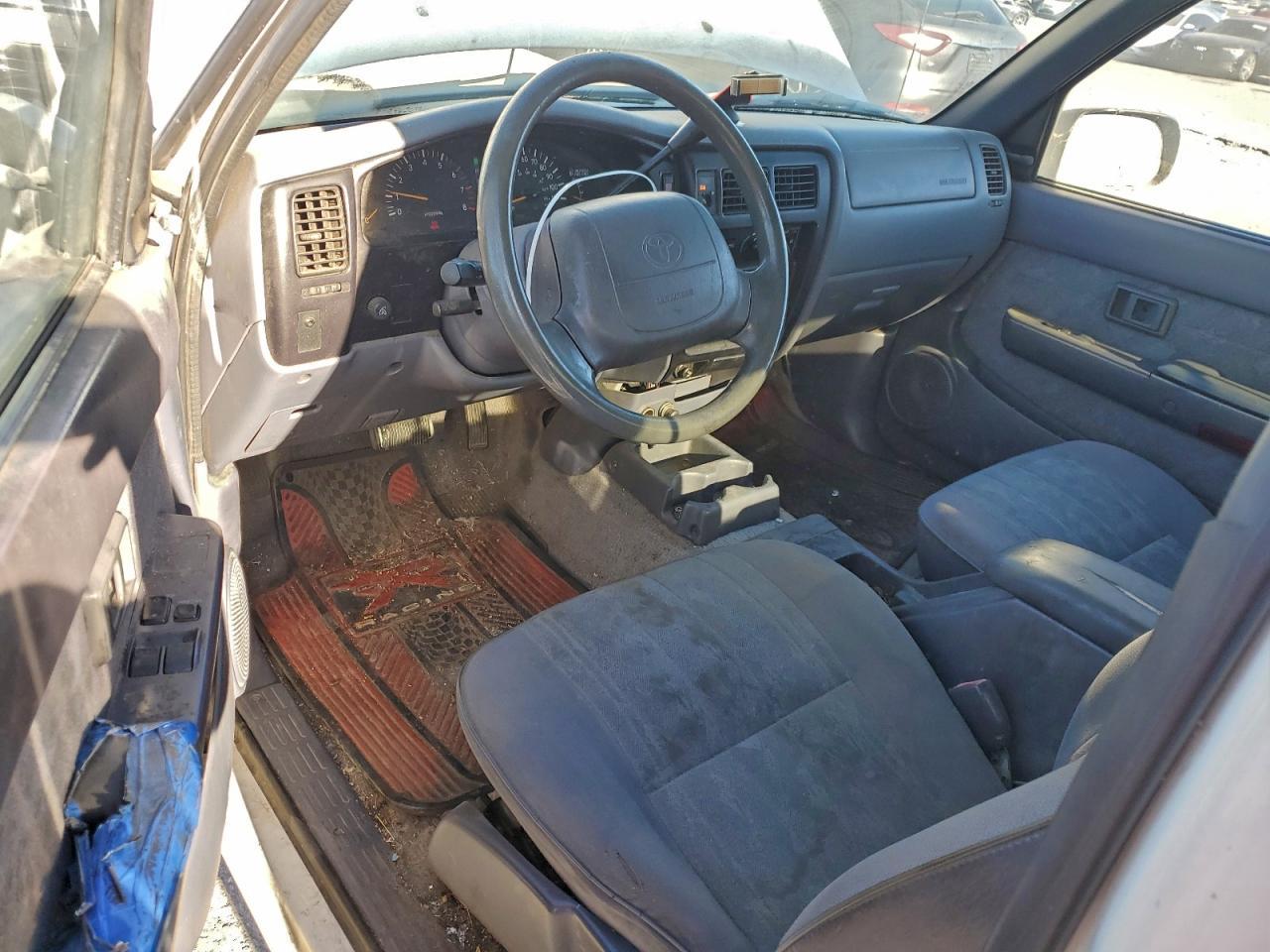 2000 TOYOTA TACOMA