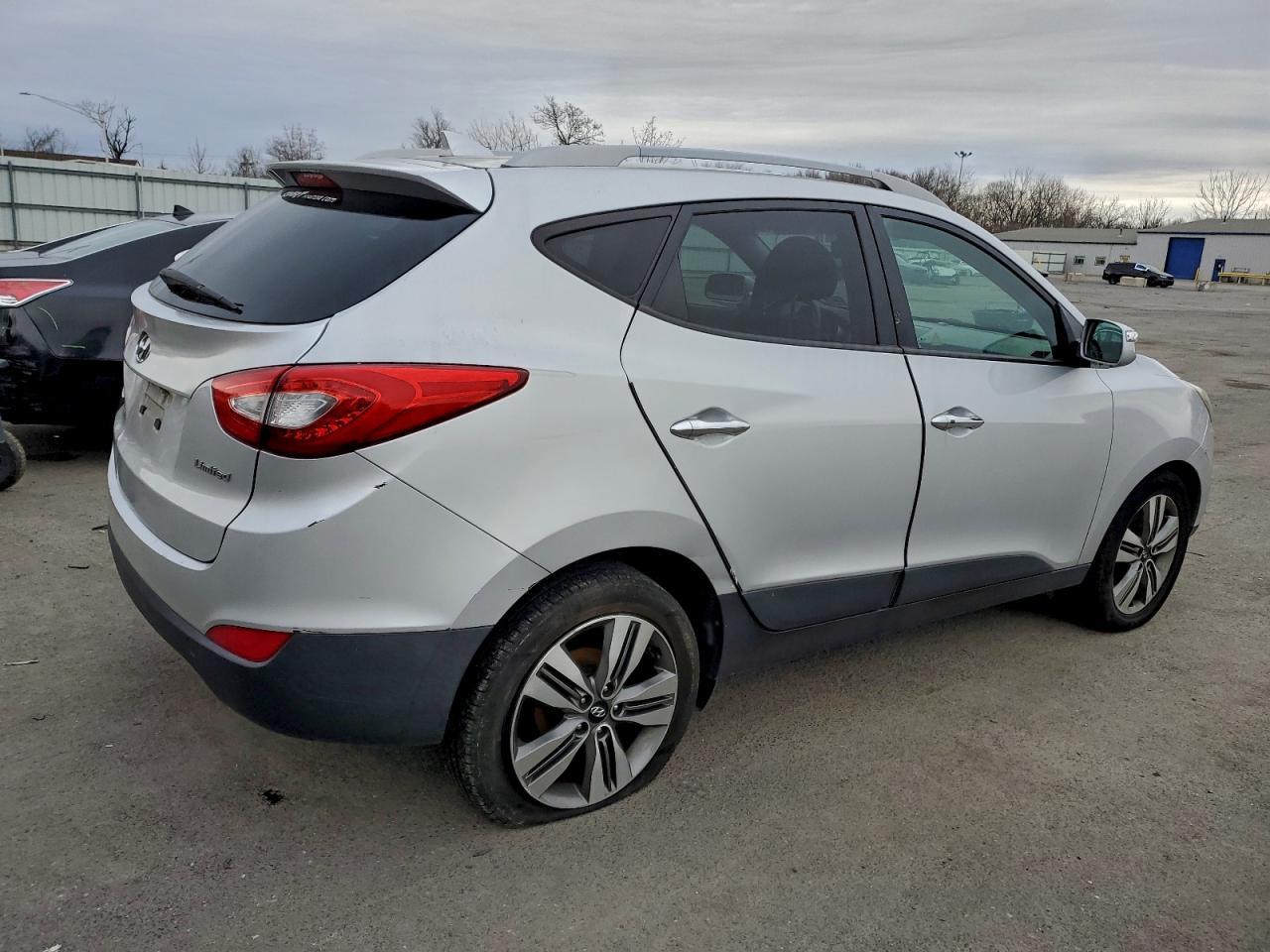 2015 HYUNDAI TUCSON