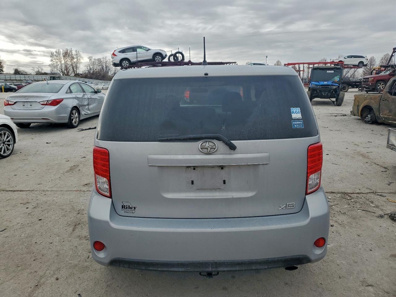 2013 TOYOTA SCION