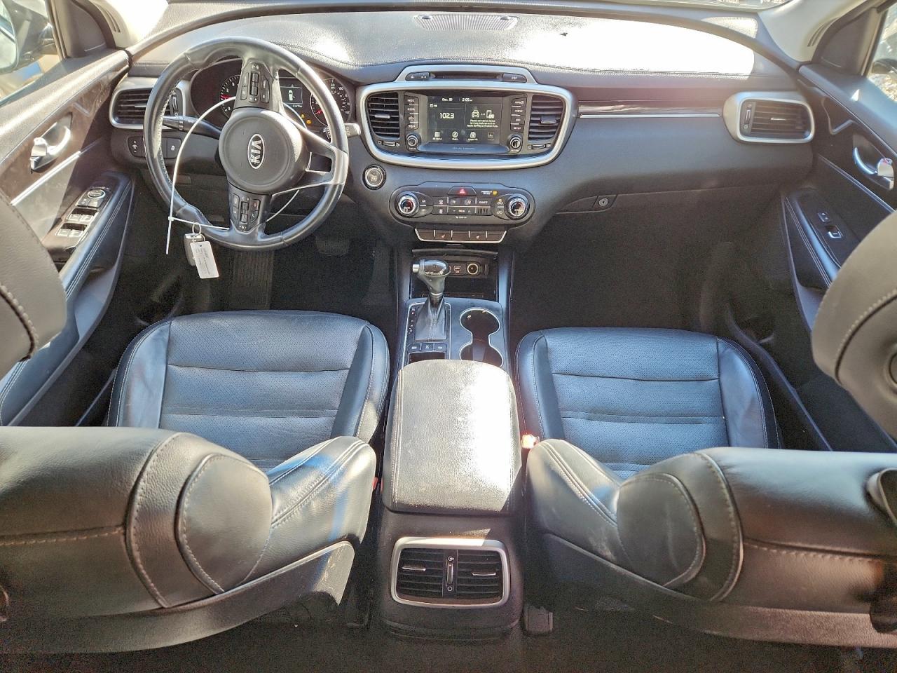 2017 KIA SORENTO