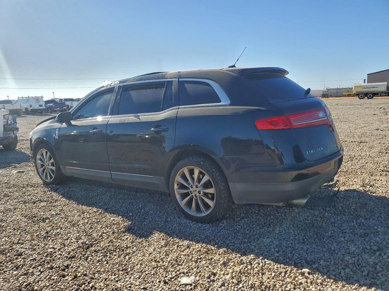 2012 LINCOLN MKT