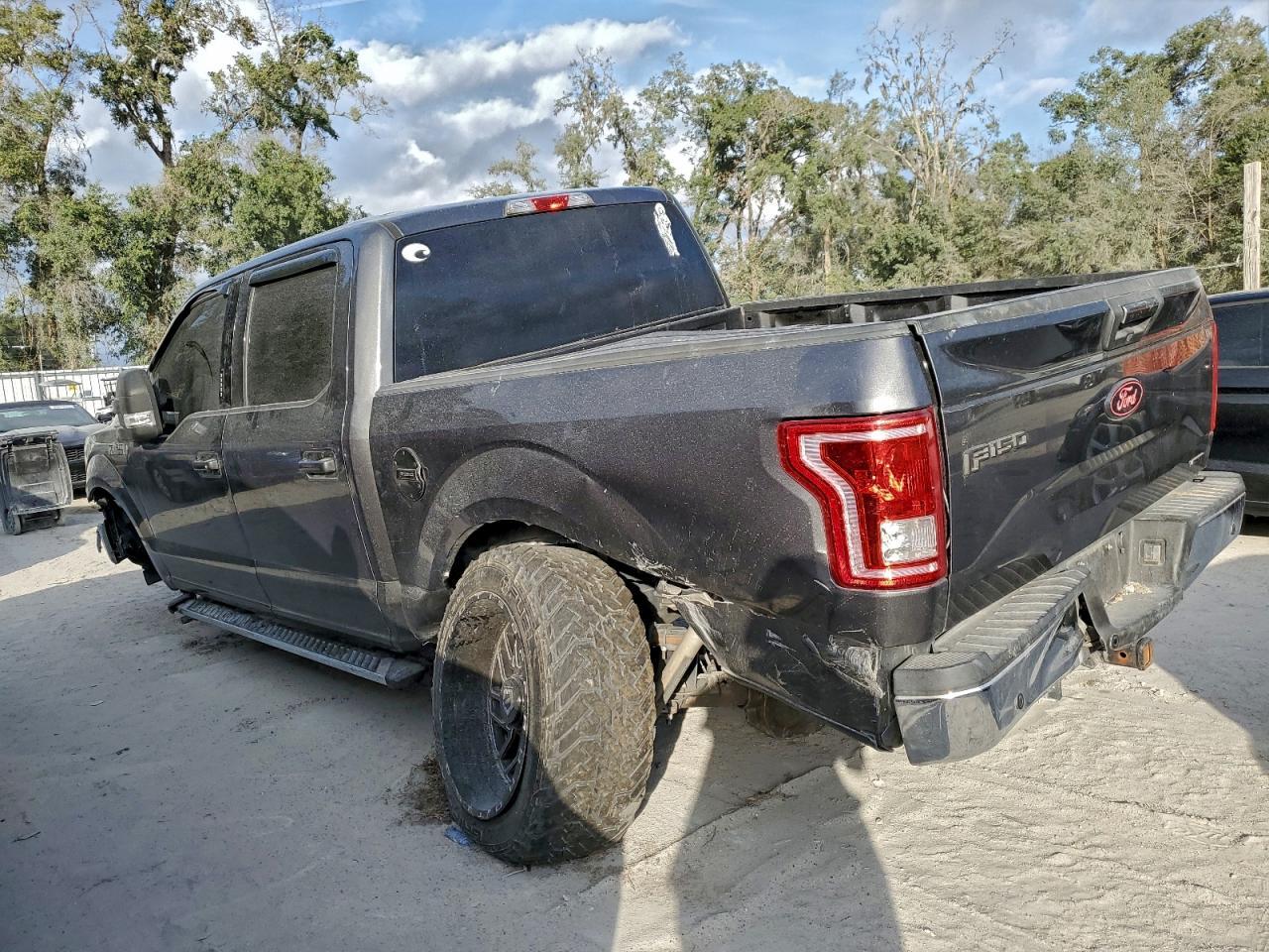 2015 FORD F-150