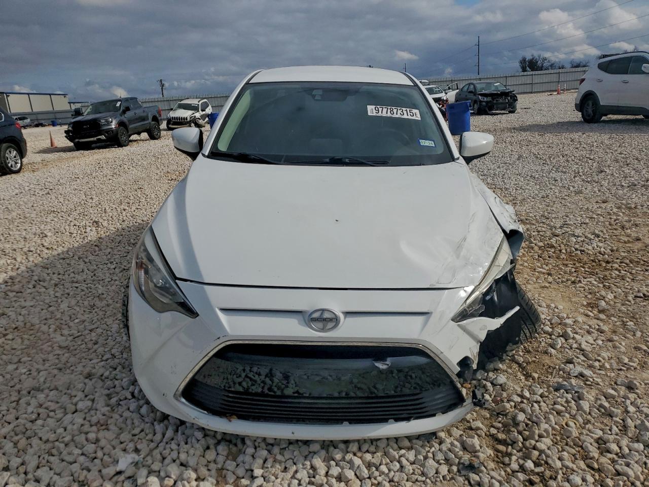 2016 TOYOTA SCION