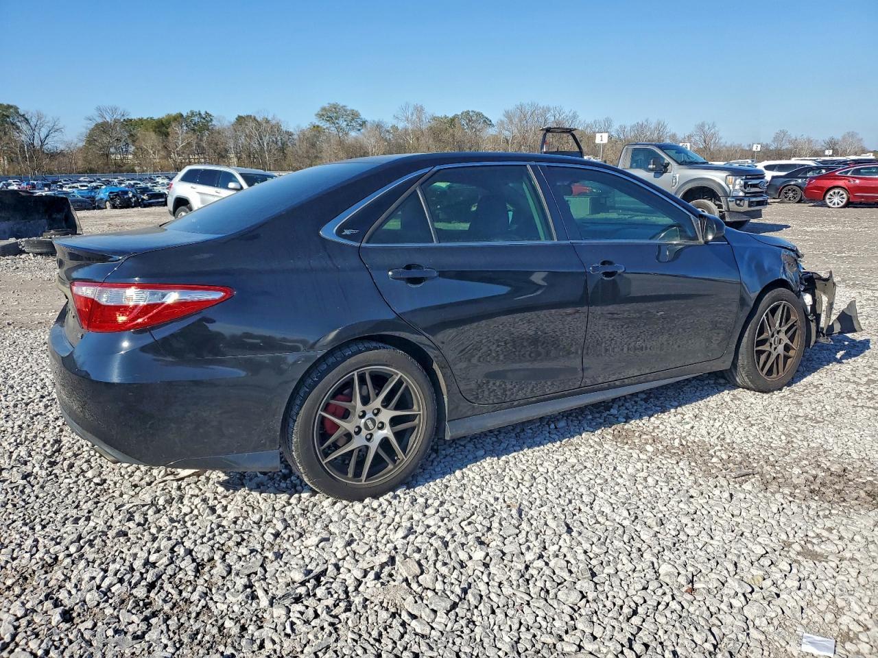 2017 TOYOTA CAMRY