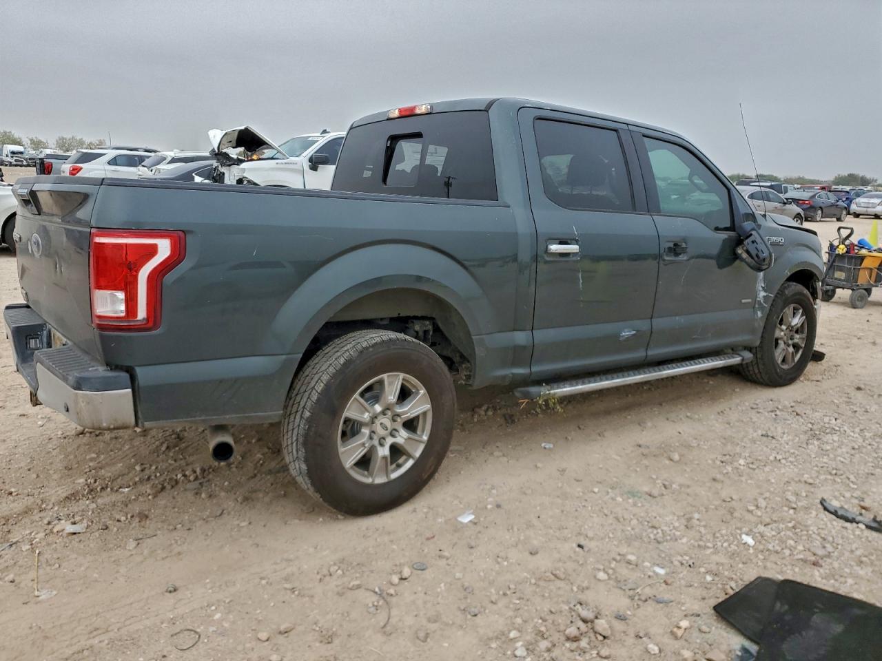2015 FORD F-150