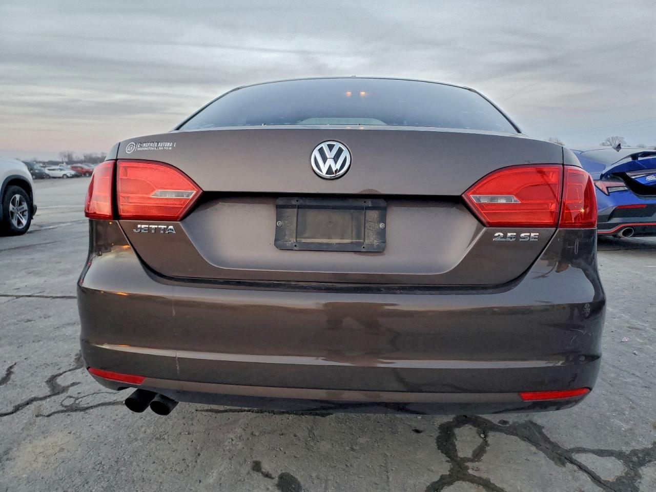 2011 VOLKSWAGEN JETTA