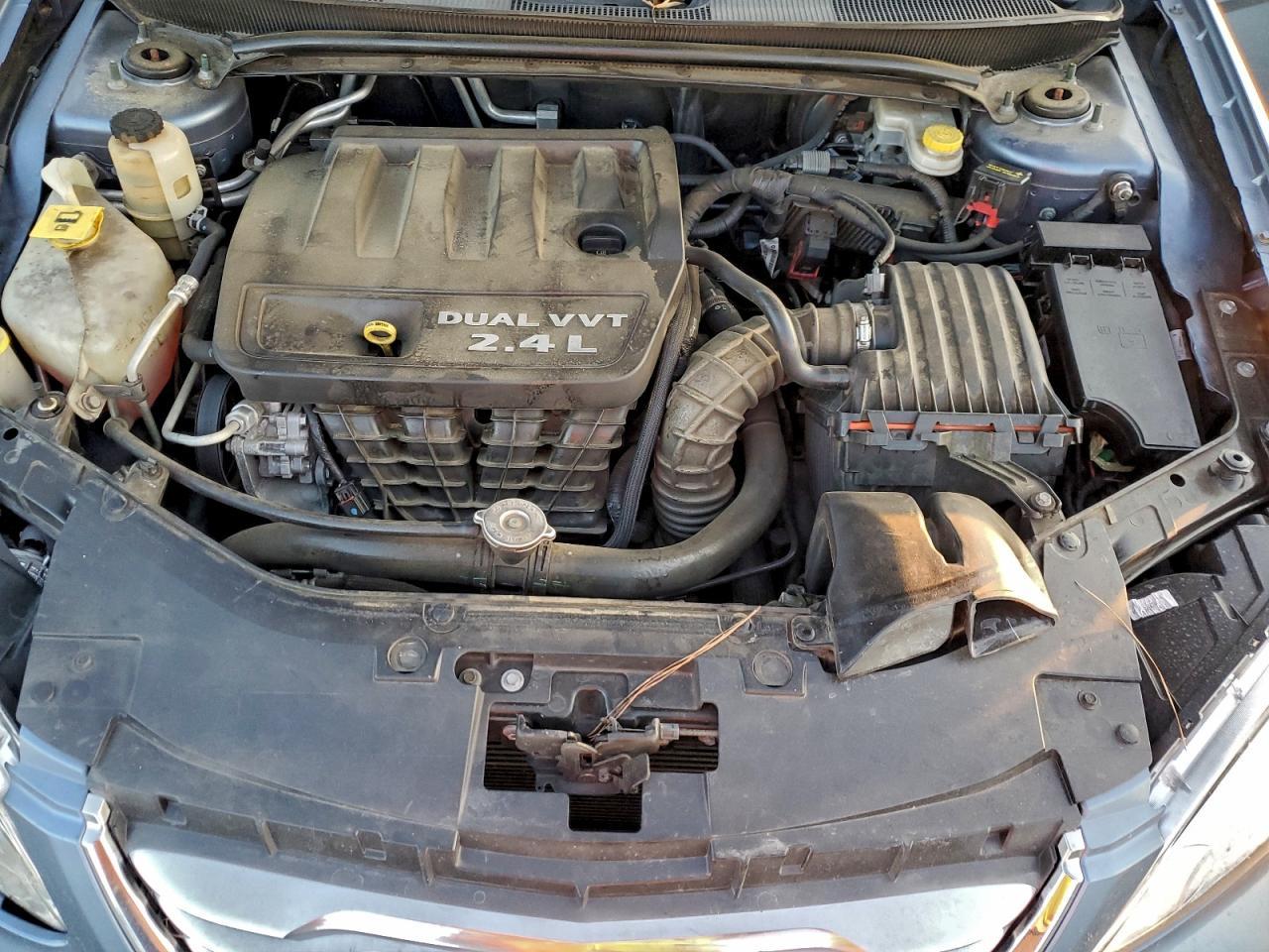 2011 CHRYSLER 200