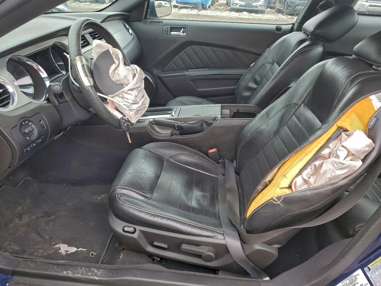 2010 FORD MUSTANG