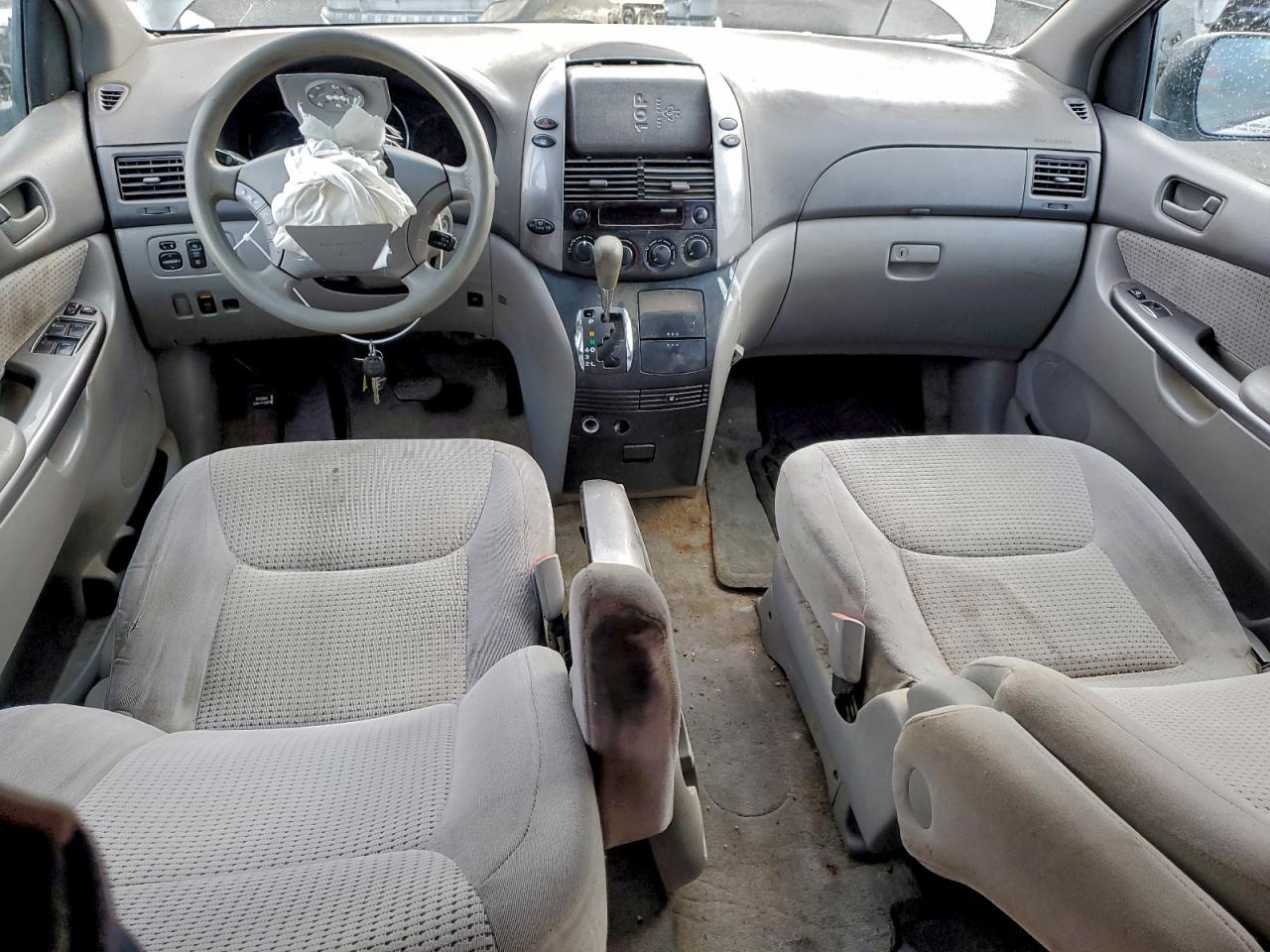 2006 TOYOTA SIENNA