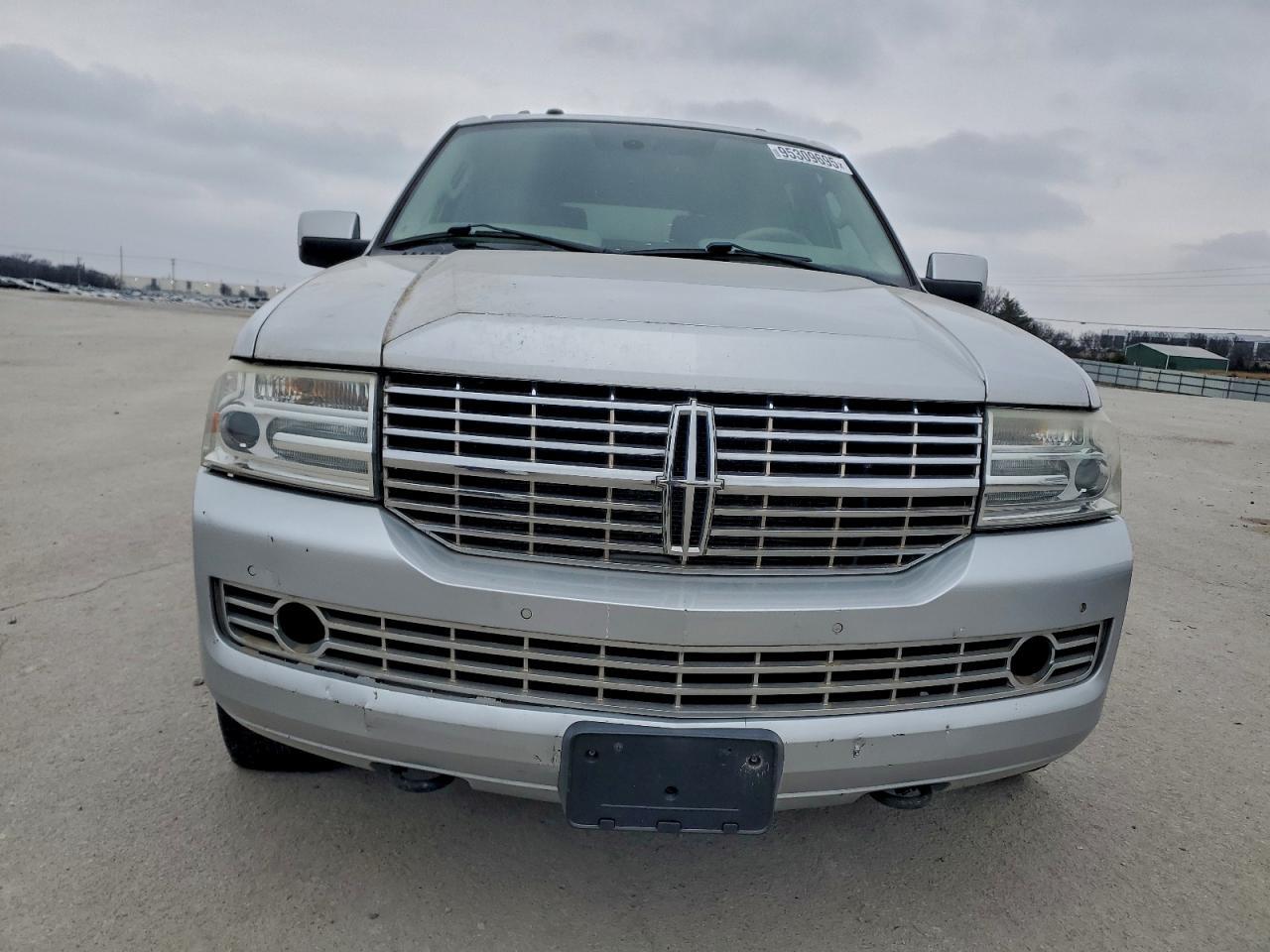 2010 LINCOLN Navigator
