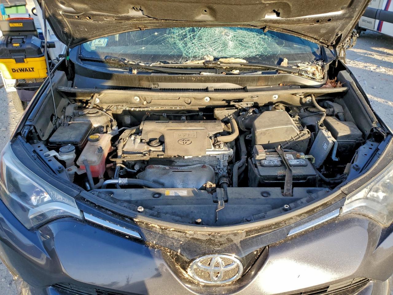 2016 TOYOTA RAV4