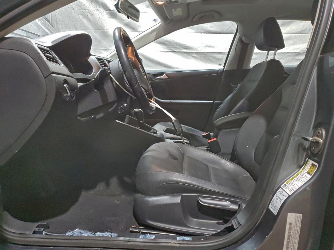 2012 VOLKSWAGEN JETTA