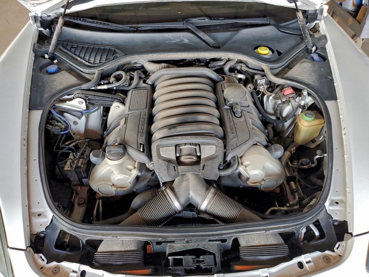 2011 PORSCHE Panamera
